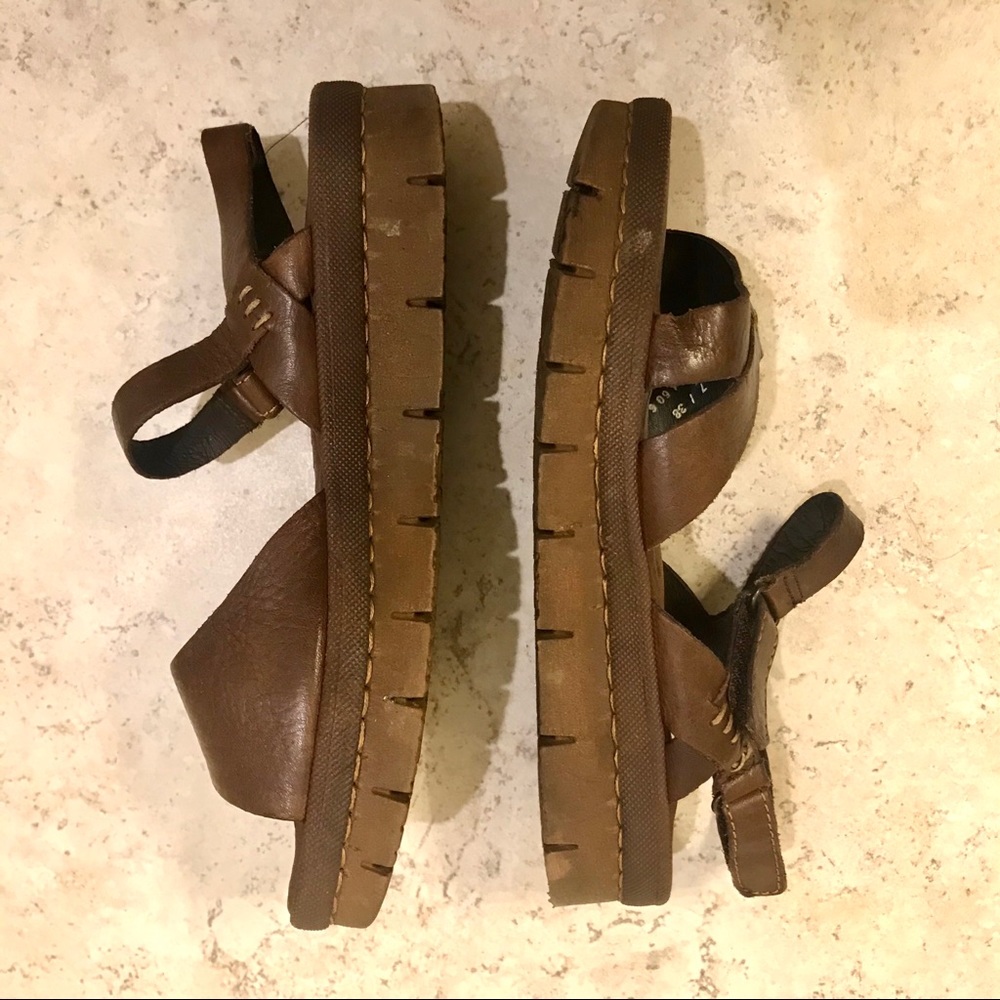 Born Pierre Genuine Leather Platform Casual Sandal - Picture 8 of 10